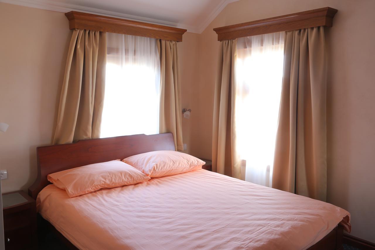 Hotel Village Stari Banovci Dış mekan fotoğraf