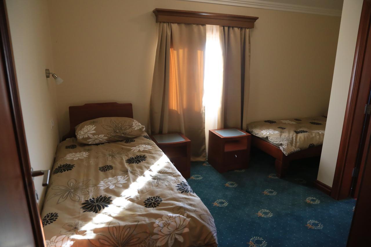 Hotel Village Stari Banovci Dış mekan fotoğraf
