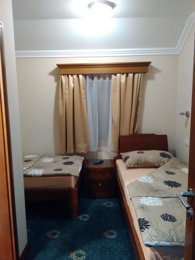 Hotel Village Stari Banovci Dış mekan fotoğraf