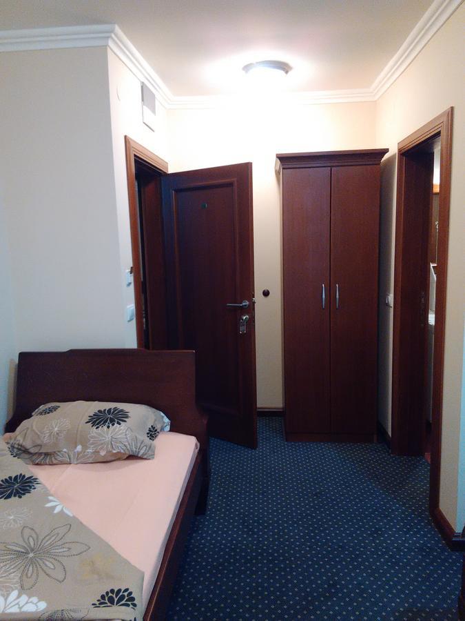 Hotel Village Stari Banovci Dış mekan fotoğraf